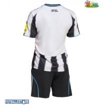 Newcastle United Hjemmedraktsett Barn 2025-26 Kortermet (+ Korte bukser)